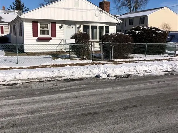 130 Leonard Ave, East Providence, RI 02914