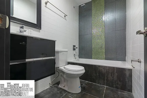 Rented by Bedford Brownstone Realty | media 27