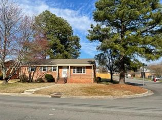 720 Old Town Dr, Colonial Heights, VA 23834