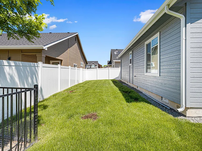 635 S Tylee Way — Photo 20