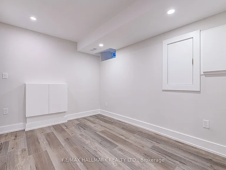 924 Broadview Ave #B — Photo 9