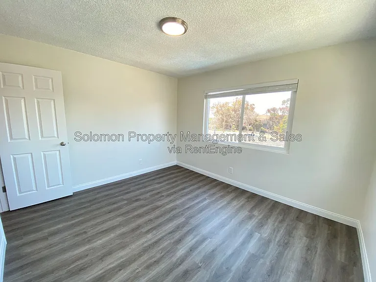 1311 W Puls St #C — Photo 7