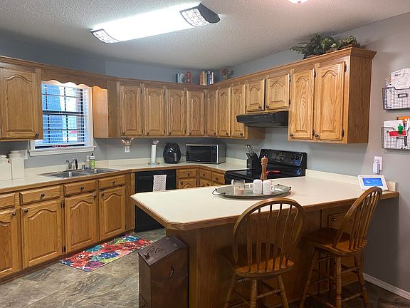3rd image of 1105 Resimont Cv