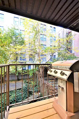 Sold by Lasri Group Inc | media 19