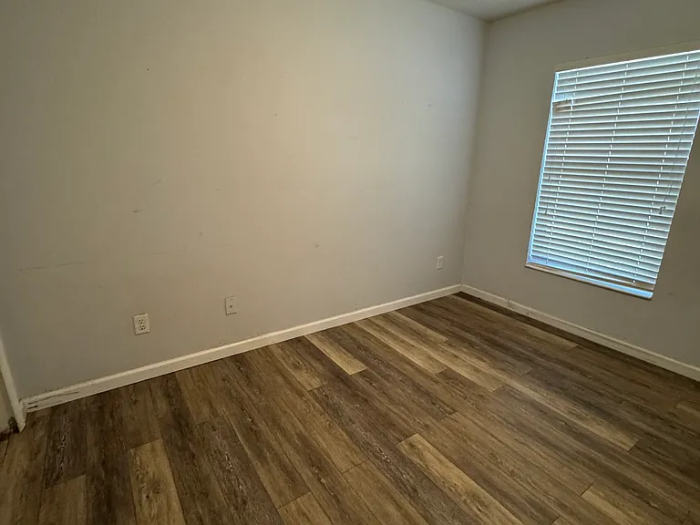 996 Hill Flower Dr — Photo 8