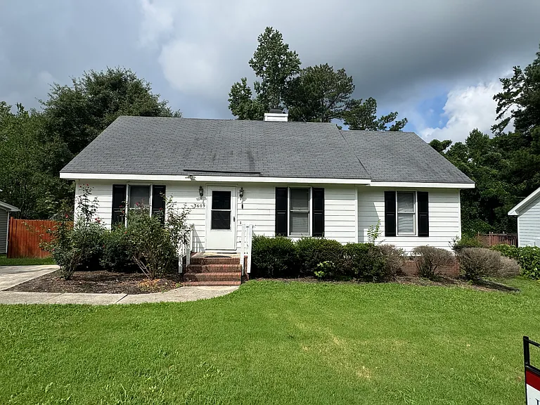 3609 Castlegate Dr — Photo 2