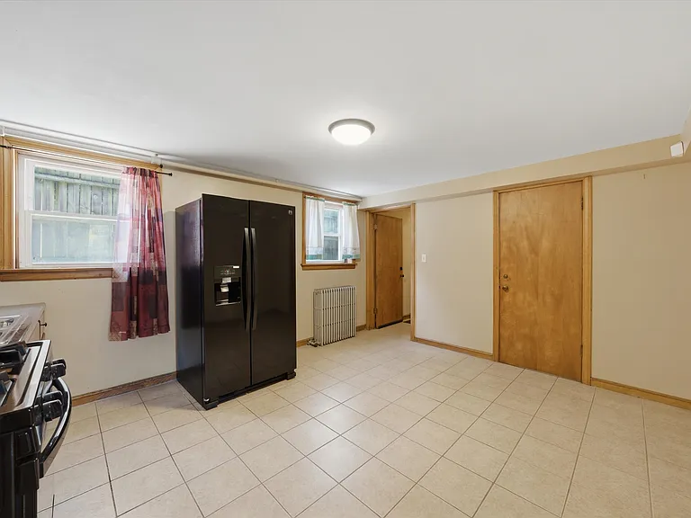 7058 S Fairfield Ave #G — Photo 7