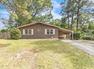 1113 Vesper Ln, Fayetteville, NC 28311
