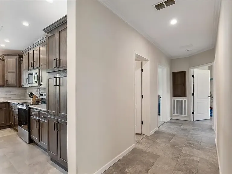 16054 SW 40th St — Photo 54