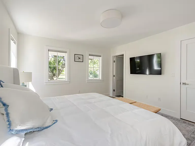 616 Main St #B — Photo 10