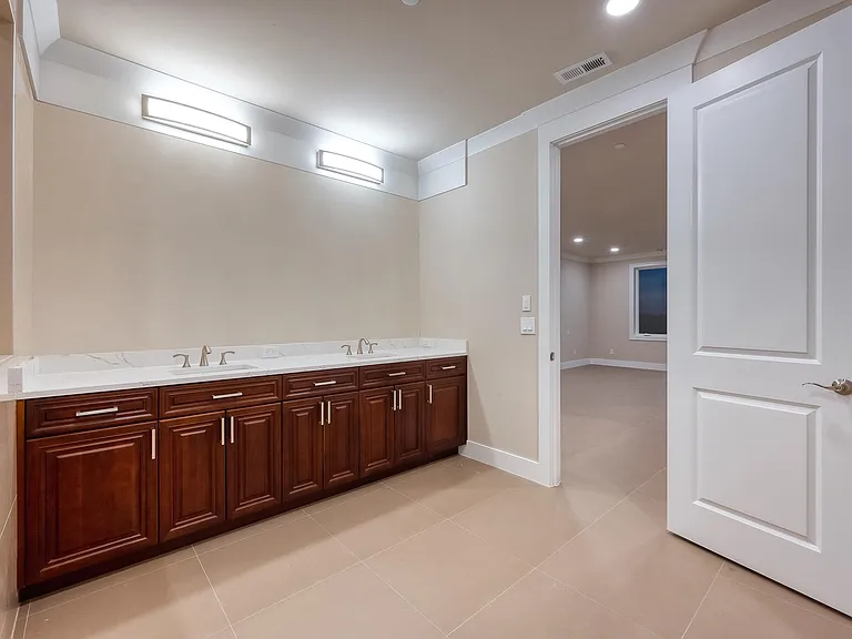 13188 SE 45th Ct — Photo 19
