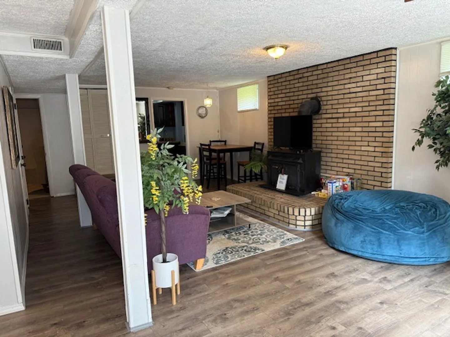 1 bed, 1.0 bath, 663 sqft, $1,000 — Photo 3