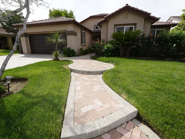5919 W Chennault Ave, Fresno, CA 93722