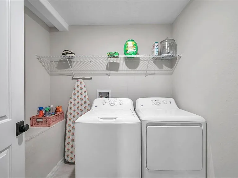 3737 Copperspring Blvd — Photo 56