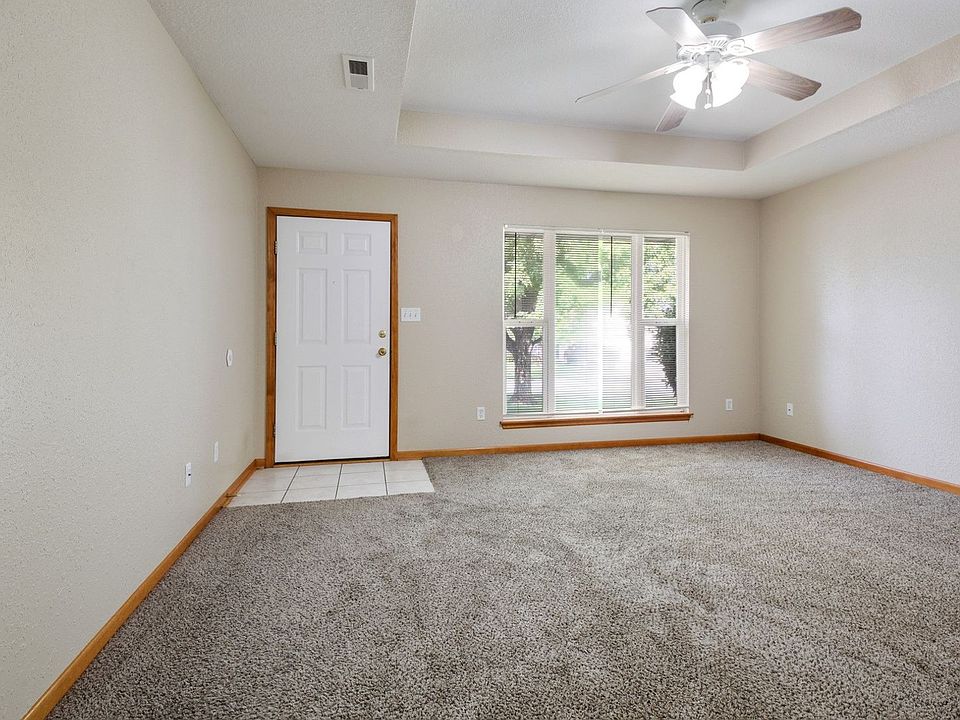 Pleasant Hill C2 22142228 Thomas Dr Pleasant Hill MO Zillow