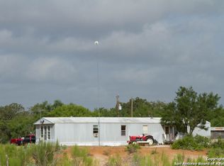 8 Covey Dr, Lytle, TX 78052