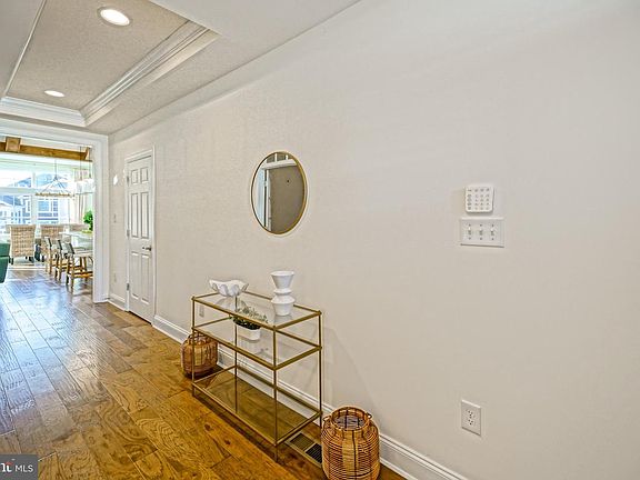 5th image of 12096 Collins Rd