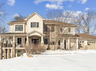 2418 Emerald Trl, Minnetonka, MN 55305