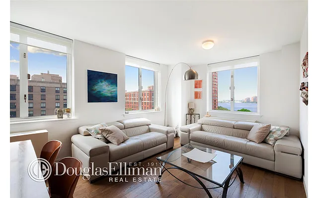 Rented by Douglas Elliman | media 23