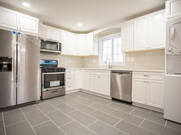 473 Lincoln St Floor 2