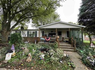 58071 Concord Valley Dr, Elkhart, IN 46517