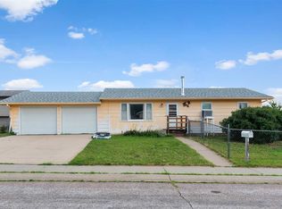 1401 Moose Dr, Sturgis, SD 57785
