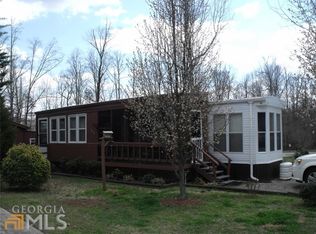 40 Six Point Trl, Cleveland, GA 30528