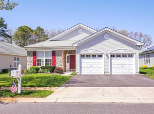 102 Newcastle Ct, Galloway, NJ 08205