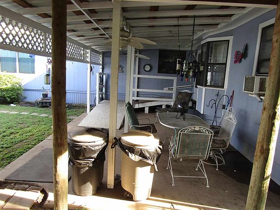 4th image of 1109 Pittsburgh Ave