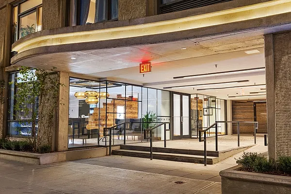 Rented by Greystar | media 15