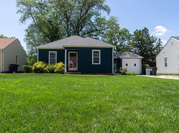 617 S 44th St, Lincoln, NE 68510