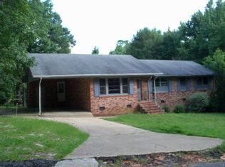 5630 Springlake Dr, Sumter, SC 29154