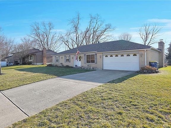 3rd image of 6301 Rangeview Dr