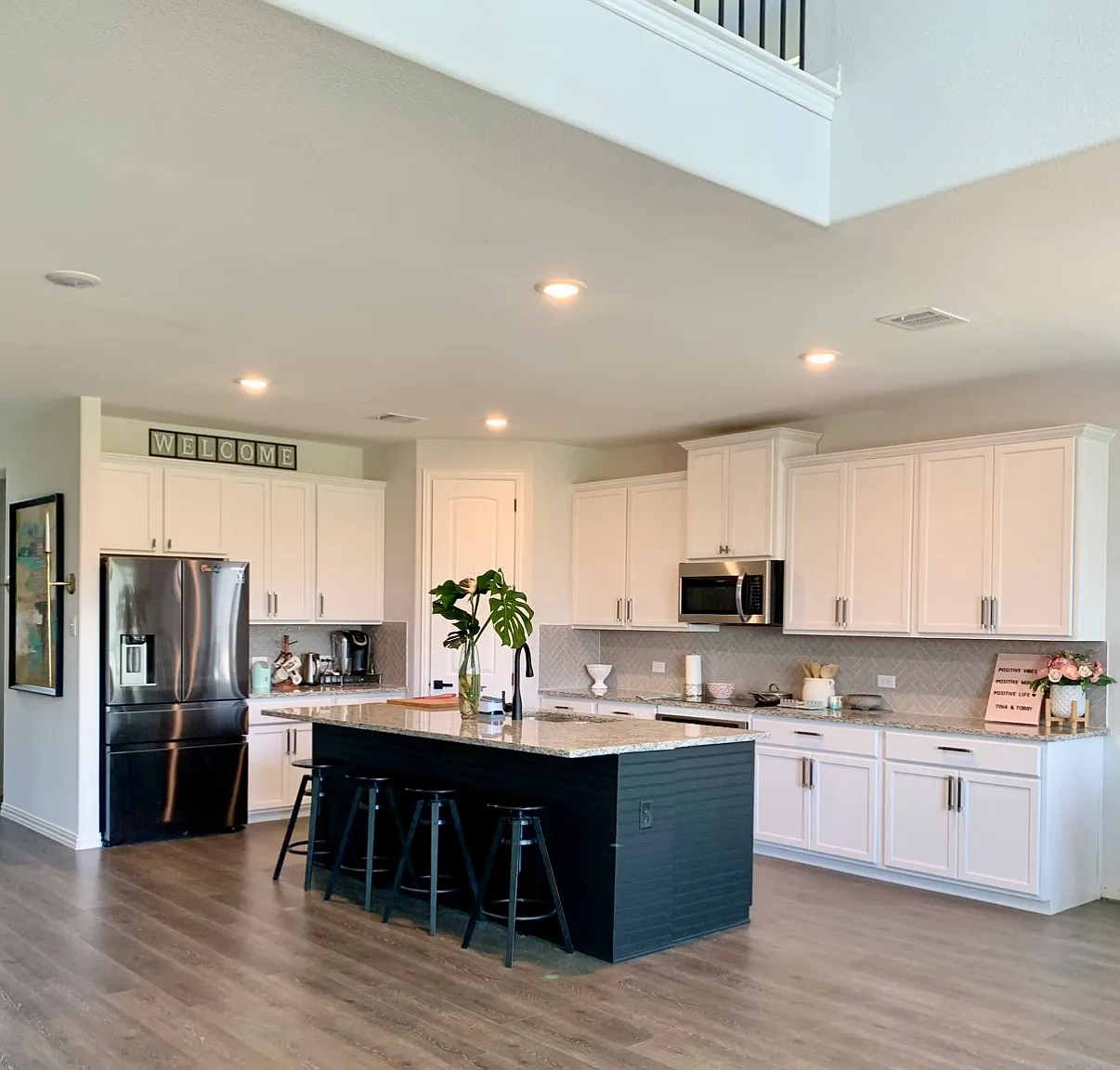 4 bed, 2.5 bath, 3135 sqft, $3,800 — Photo 3