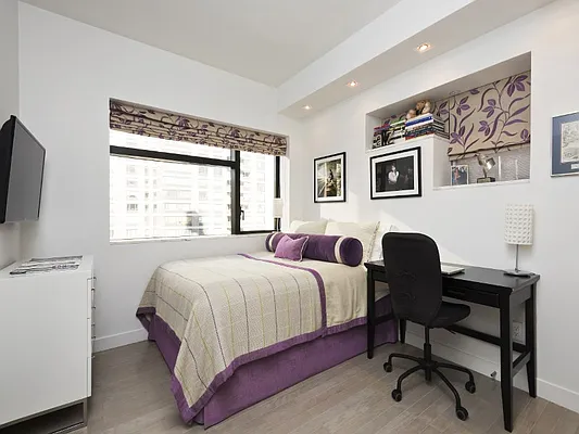 Rented by Sotheby's International Realty | media 16
