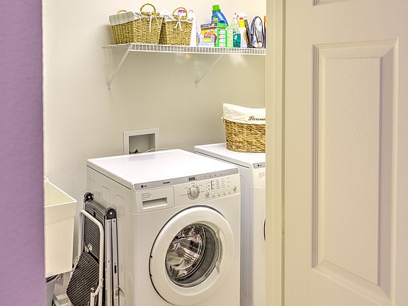 Laundry Rm/WD