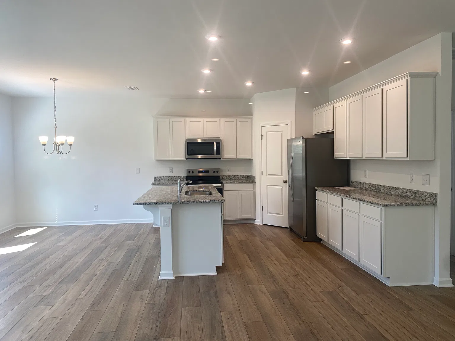 10003 Travis Floyd Ln — Photo 4