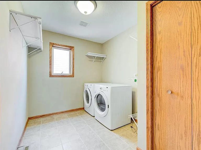 5550 Weatherstone Ln NW — Photo 7