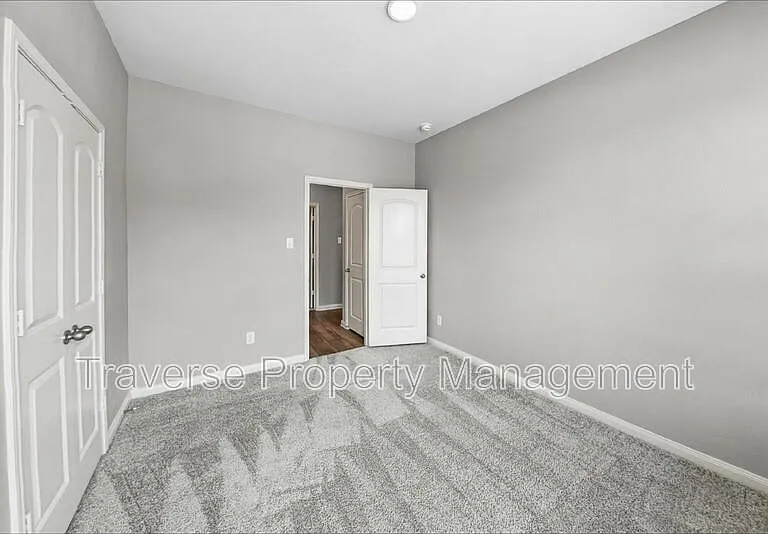 309 Bearman Dr — Photo 17