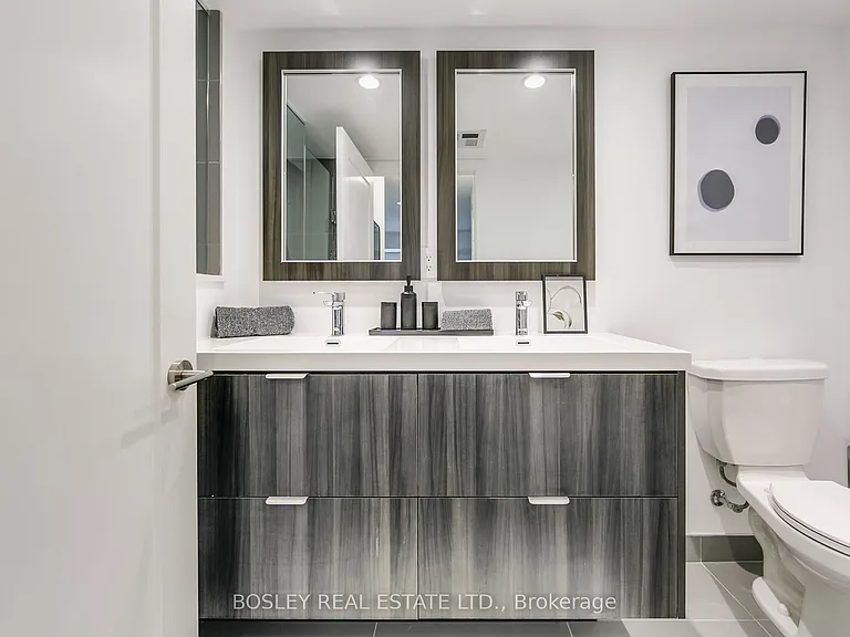 80 Vanauley St #Townhouse 112 — Photo 30