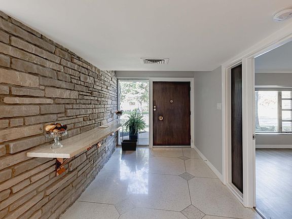 Spacious Entry Hall. 4' wide door.