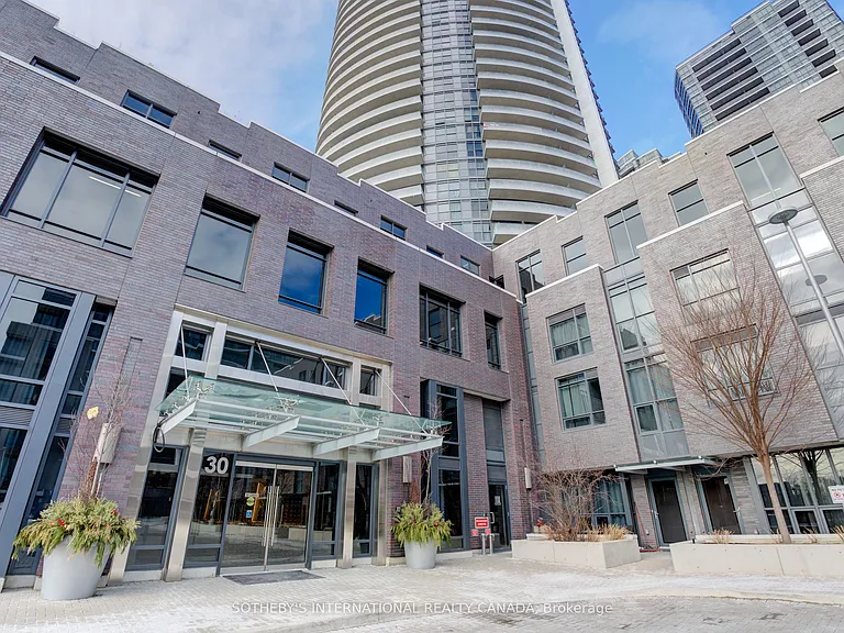 30 Gibbs Rd #2006 — Photo 1