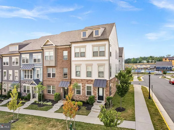 302 Bodega Ter SE, Leesburg, VA 20175