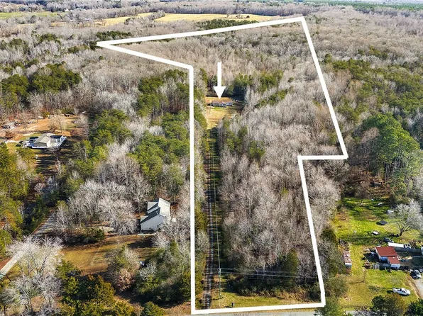 914 Buckner Rd, Bumpass, VA 23024