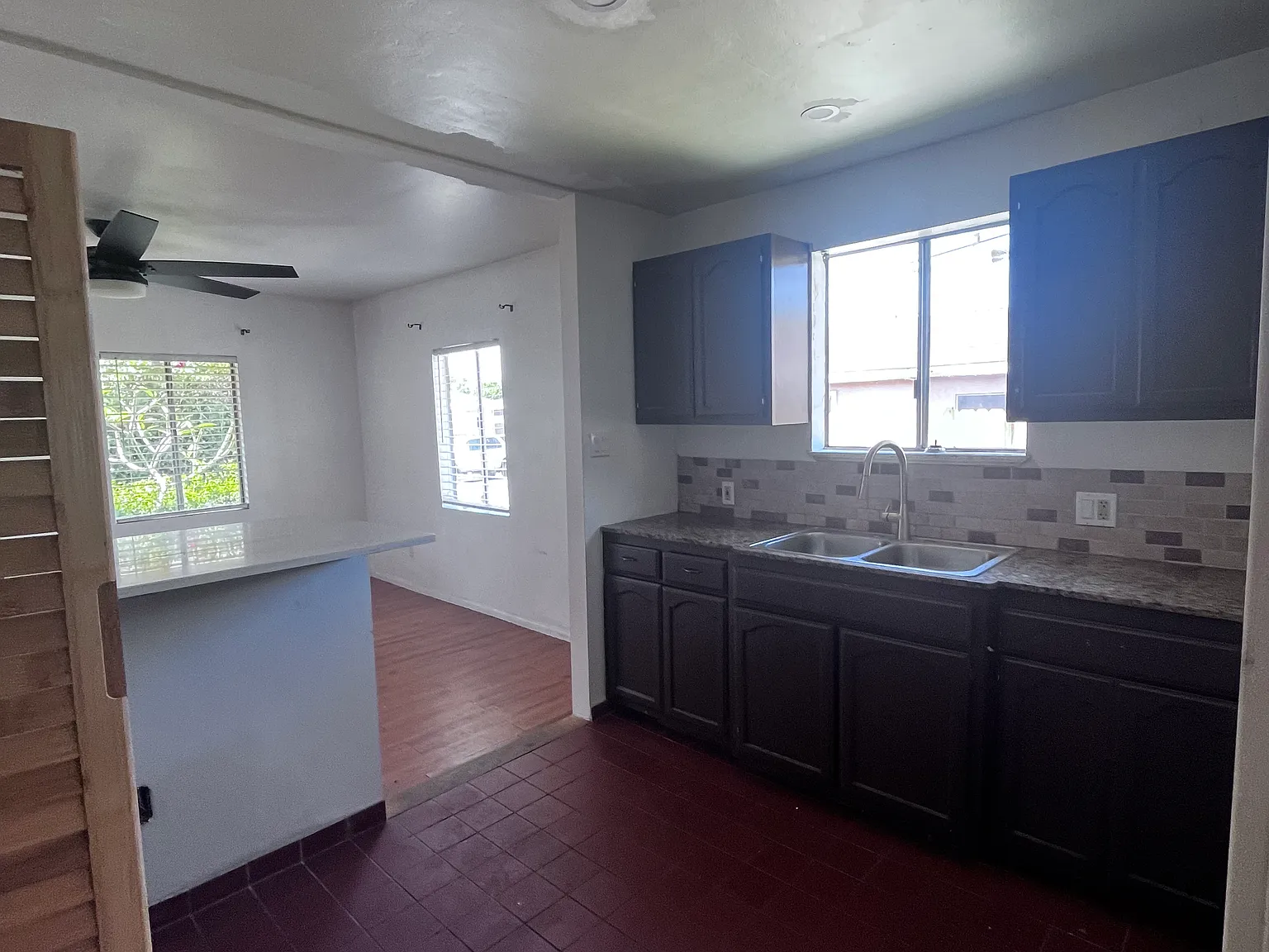 2 bed, 1.5 bath, 500 sqft, $3,000 — Photo 3