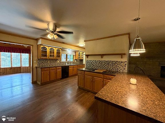 5th image of 6420 Oxbow Ln