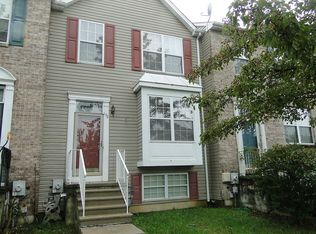 132 Versailles Ct, Newark, DE 19702