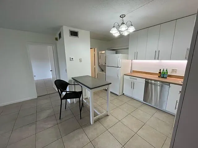 1 bed, 1.0 bath, 792 sqft, $1,850 — Photo 3