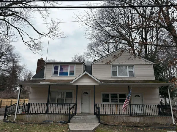 67 Hillwood Drive, Huntington Station, NY 11746