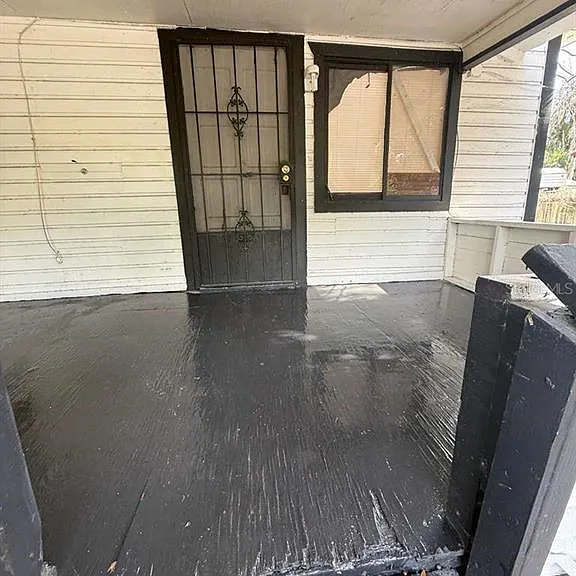 1703 McCarthy Ave — Photo 4